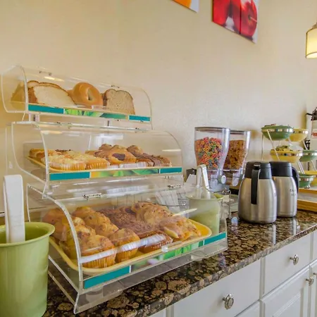 Quality Inn Evansville Eastland Area-3