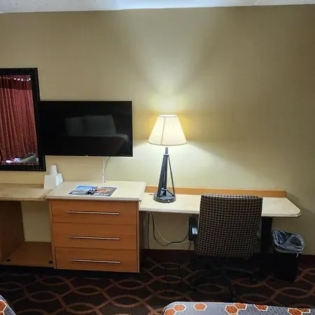 American Inn Evansville East-2